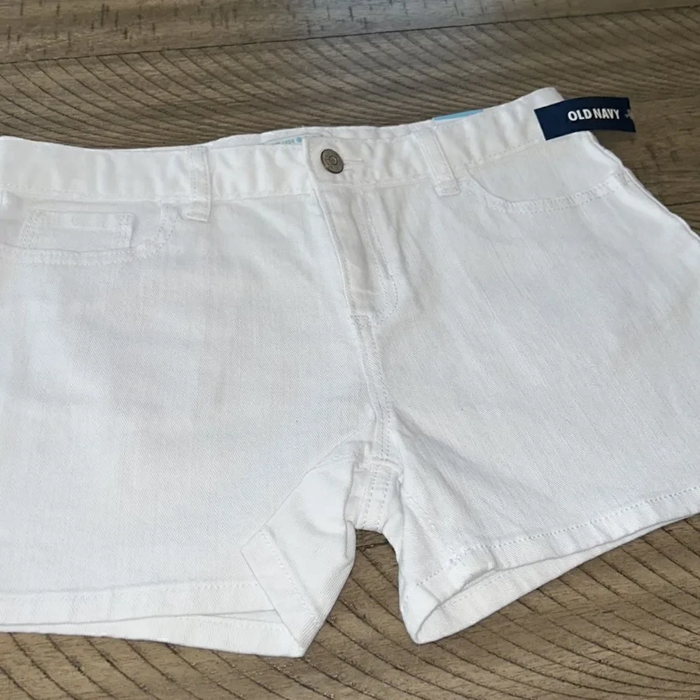 🐚 Shell 🐚 White Cabana 🏖️ Shorts 🩳 Hit the 🏝️✈️🚢 5 Pockets for Gear ⚙️